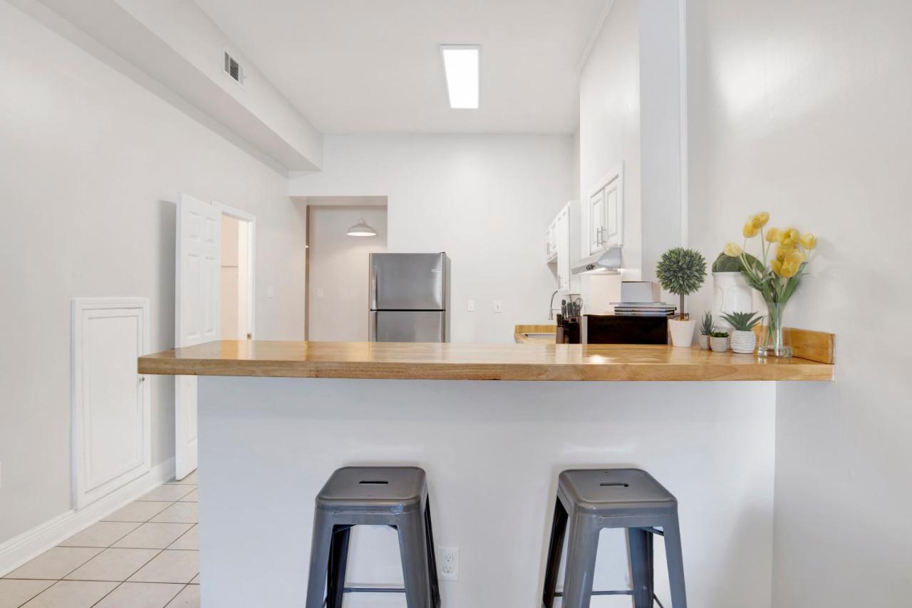 Stars On State In The Heart Of Downtown Apartment Mobile Luaran gambar